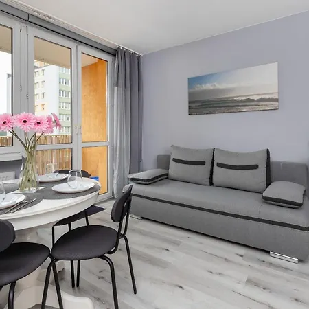Family Apartment With Balcony In Gdynia By Noclegi Renters Exterior photo